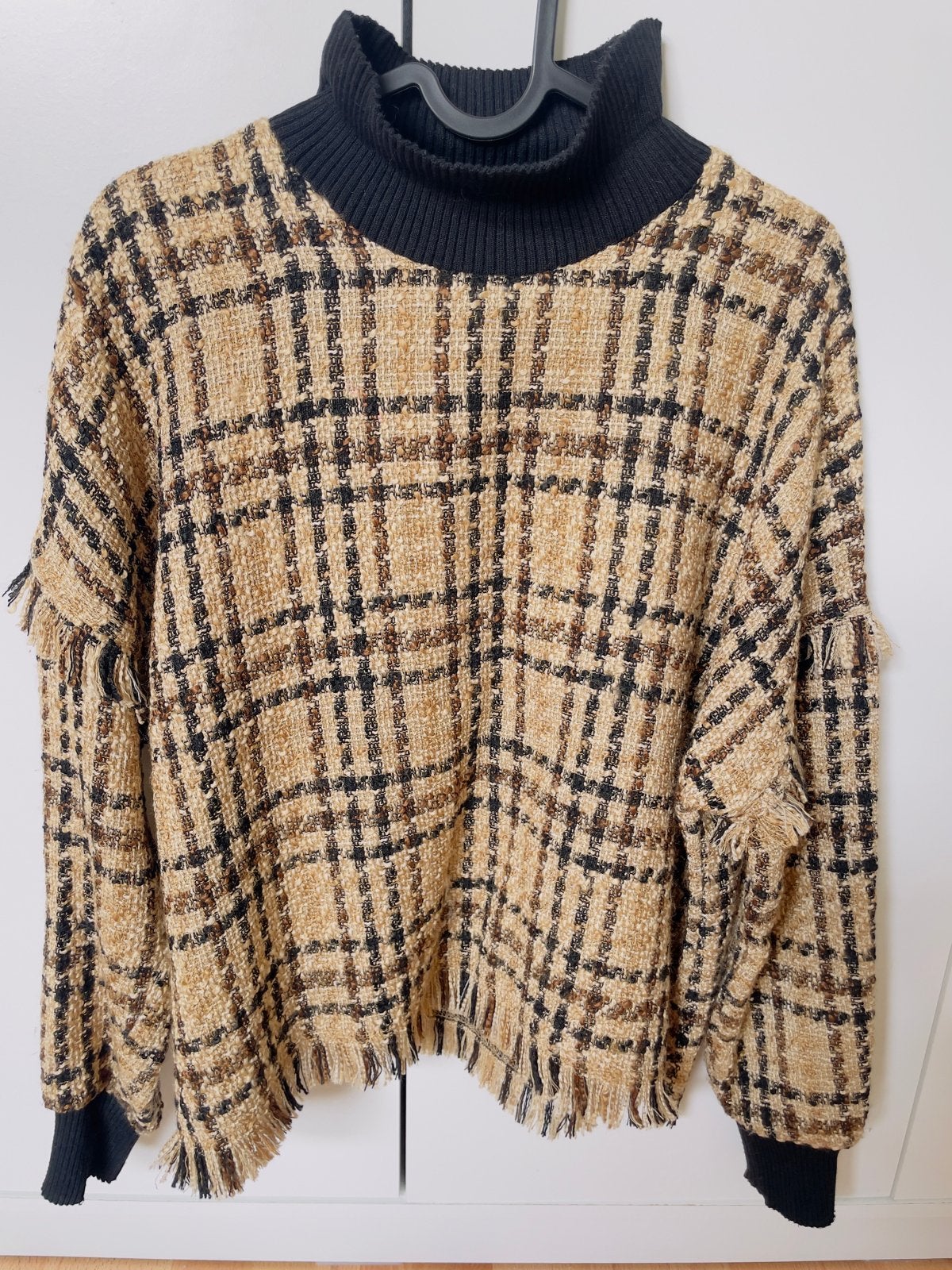 Zara geruite trui met franjes en col, Ophalen, Zo goed als nieuw, Maat 38/40 (M), Beige