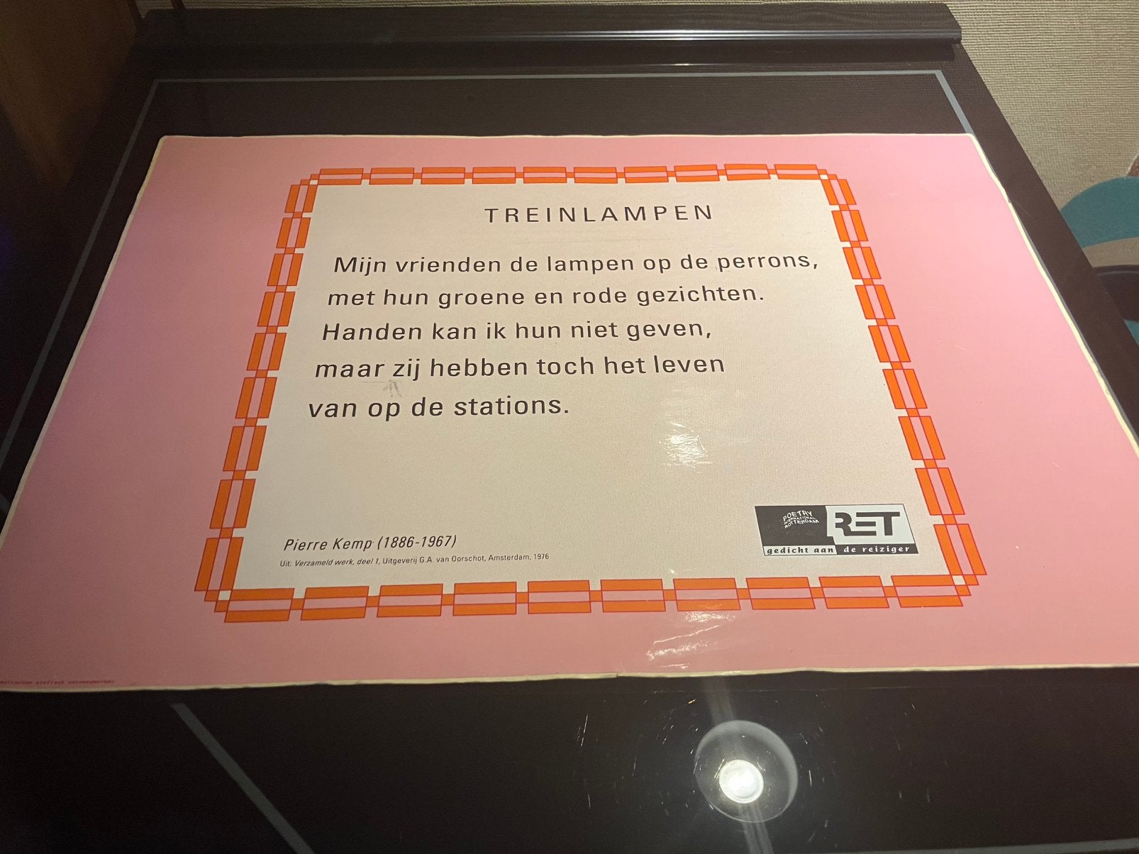 Oude sticker van RET uit 1976 uit tram of bus is ongebruikt, Ophalen of Verzenden, Zo goed als nieuw, Tram, Kaart of Prent