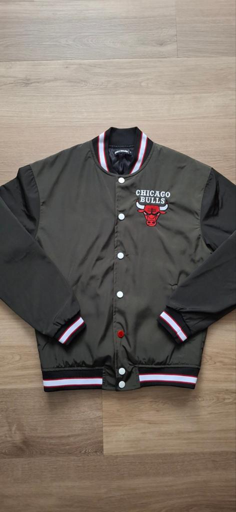 Nieuwe Chicago Bulls Bomberjack - Maat S, Nieuw, Ophalen of Verzenden, Chicago Bulls, Groen
