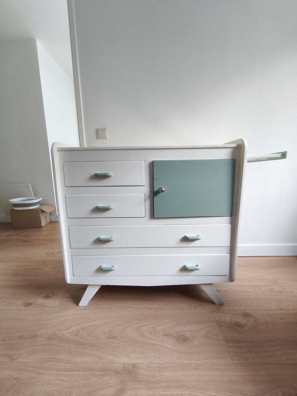 Klassieke baby commode met uitschuifbaar blad, Ophalen