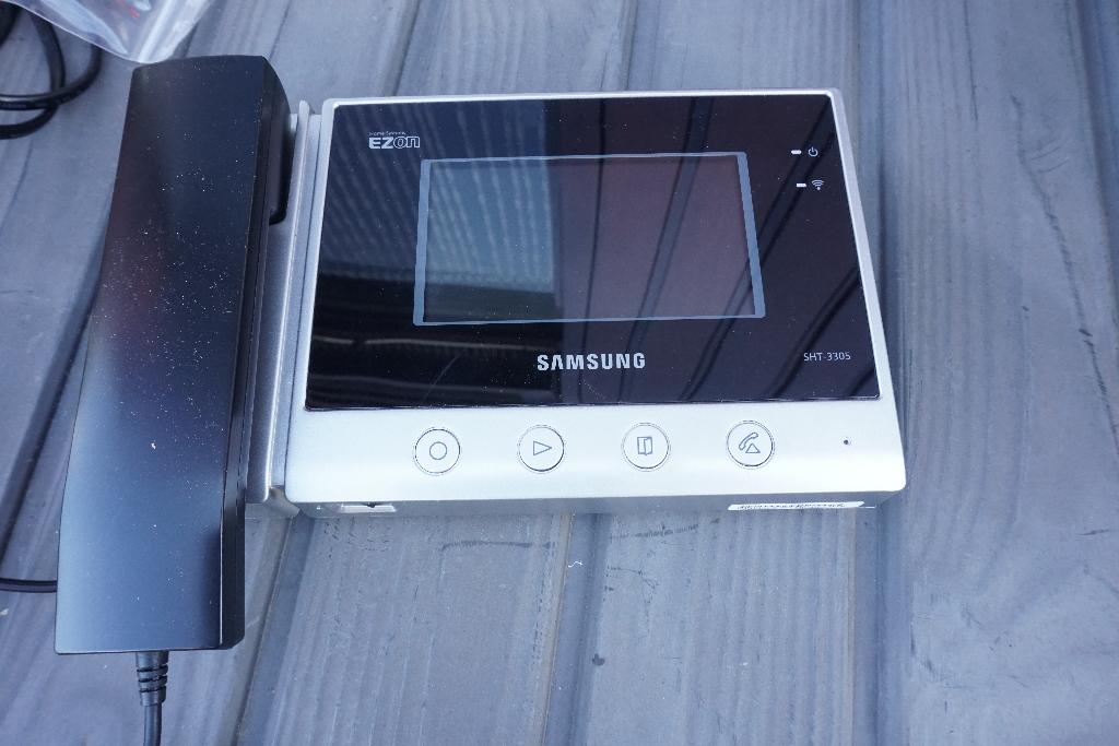 videofoon set Samsung met twee binnenposten, Verzenden, Ingebouwde camera, Gebruikt, Bedraad