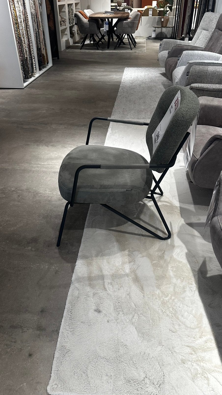 Gevraagd : Vervoer fauteuil van Groningen naar het zuiden, Diensten en Vakmensen, Verhuizen binnen Nederland