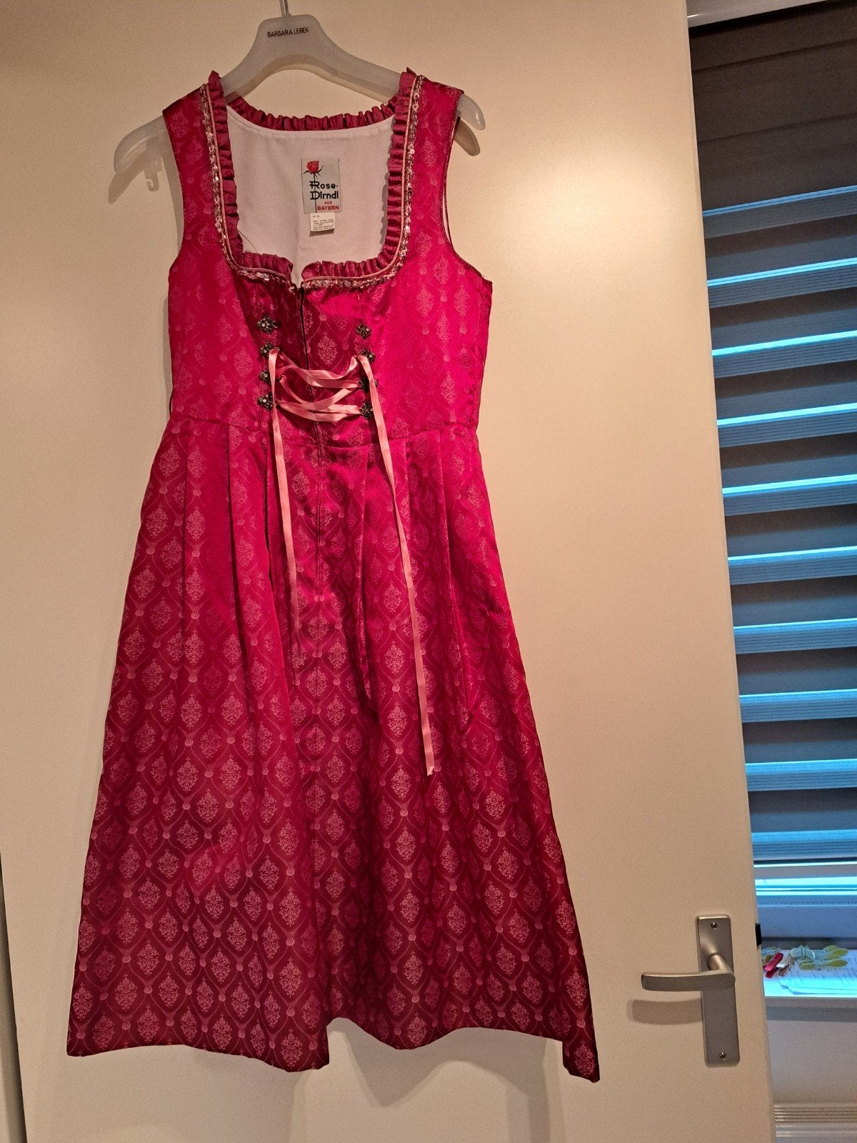 Nieuwe Dirndl van Kallebeske, Maat 42/44 (L), Nieuw, Ophalen of Verzenden, Roze