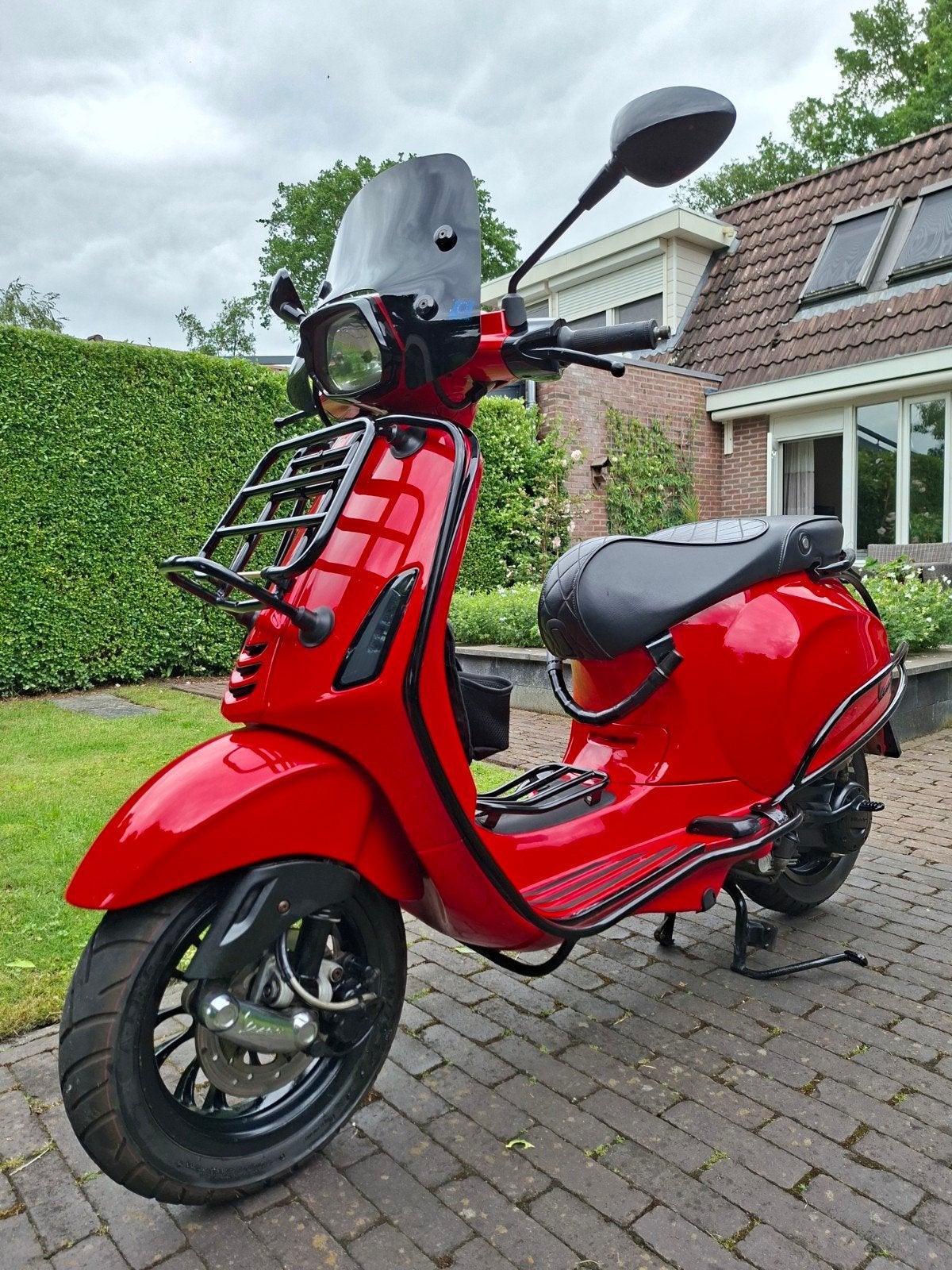 Vespa sprint 2017 blauw kenteken, Ophalen, Zo goed als nieuw, Benzine, Overige modellen