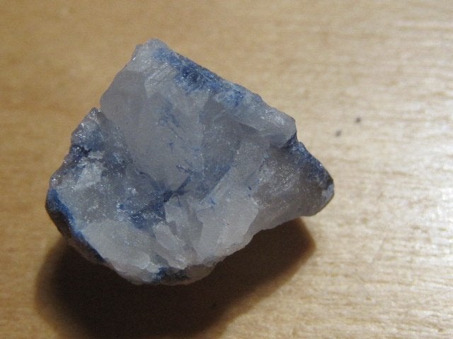 mi. 4x ruwe edelsteen DUMORTURIET OP KWARTS (4), Verzenden, Mineraal