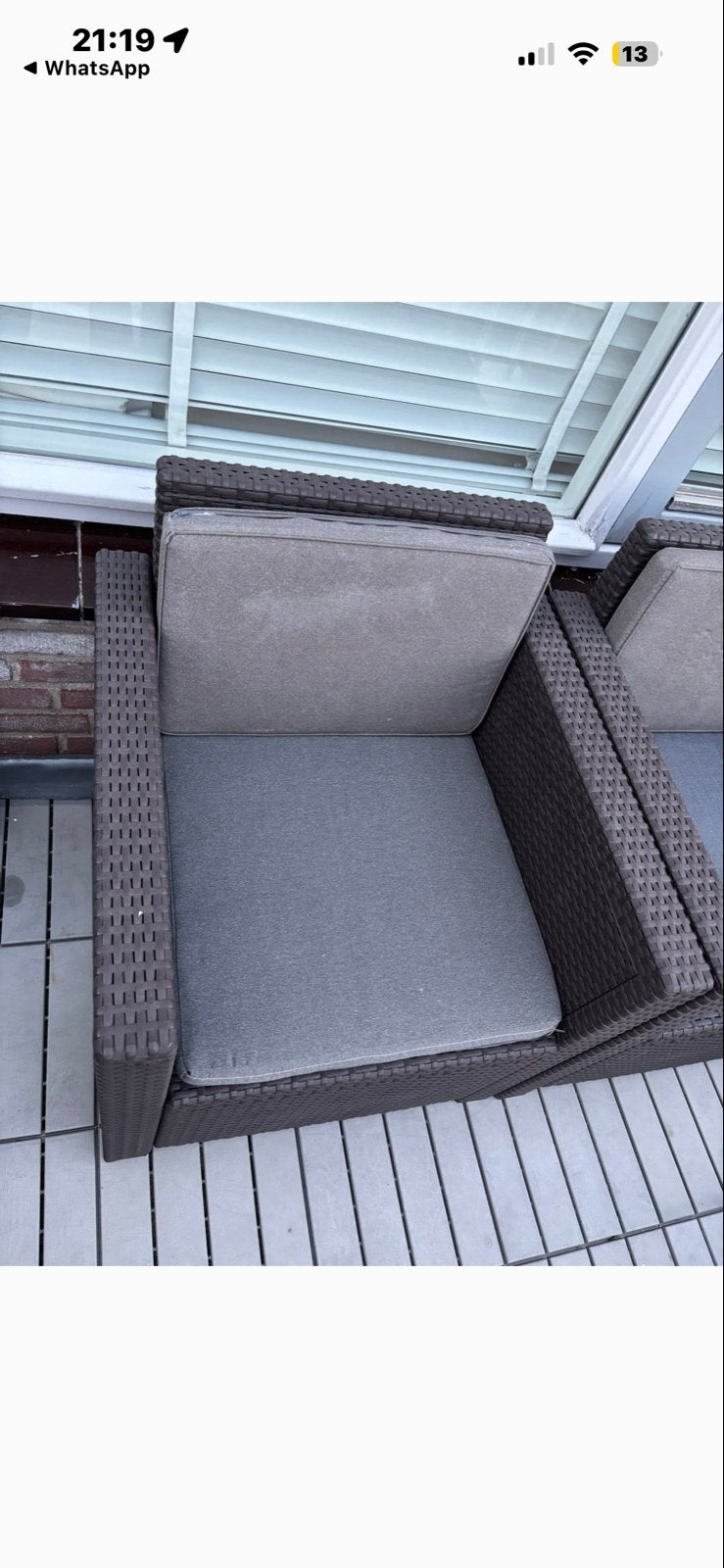 Keter stoelen met grijze/bruine kussens, Tuin en Terras, Ophalen, Gebruikt, Wicker