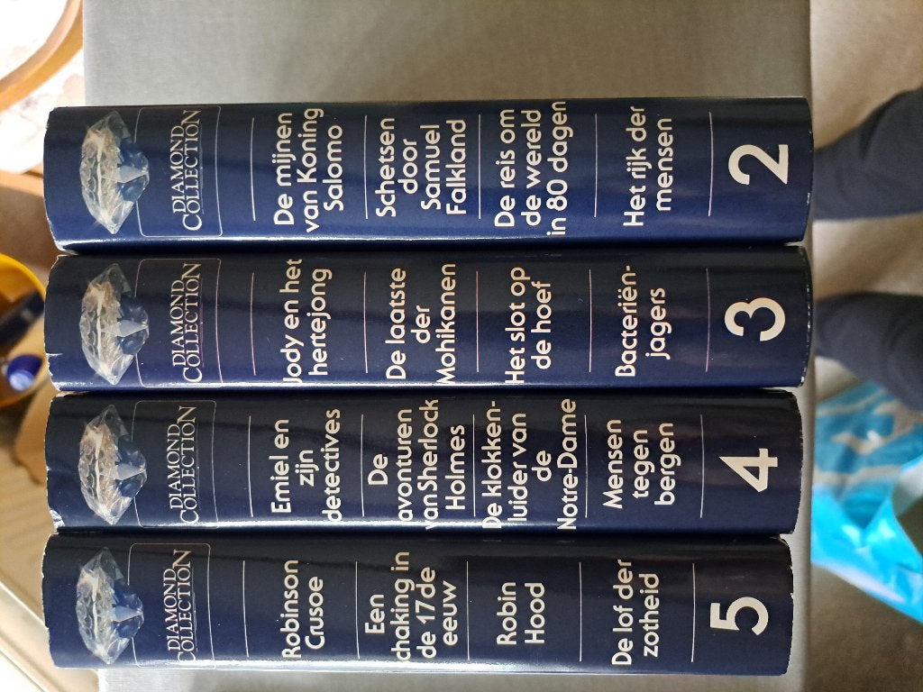 Serie 4 boeken met diverse bekende verhalen, Boeken, Verzenden, Nieuw, Diverse auteurs
