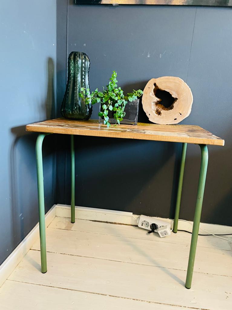 Vintage Houten Tafeltje, Huis en Inrichting, Tafels | Bijzettafels, Ophalen, Gebruikt, Rechthoekig, Minder dan 55 cm