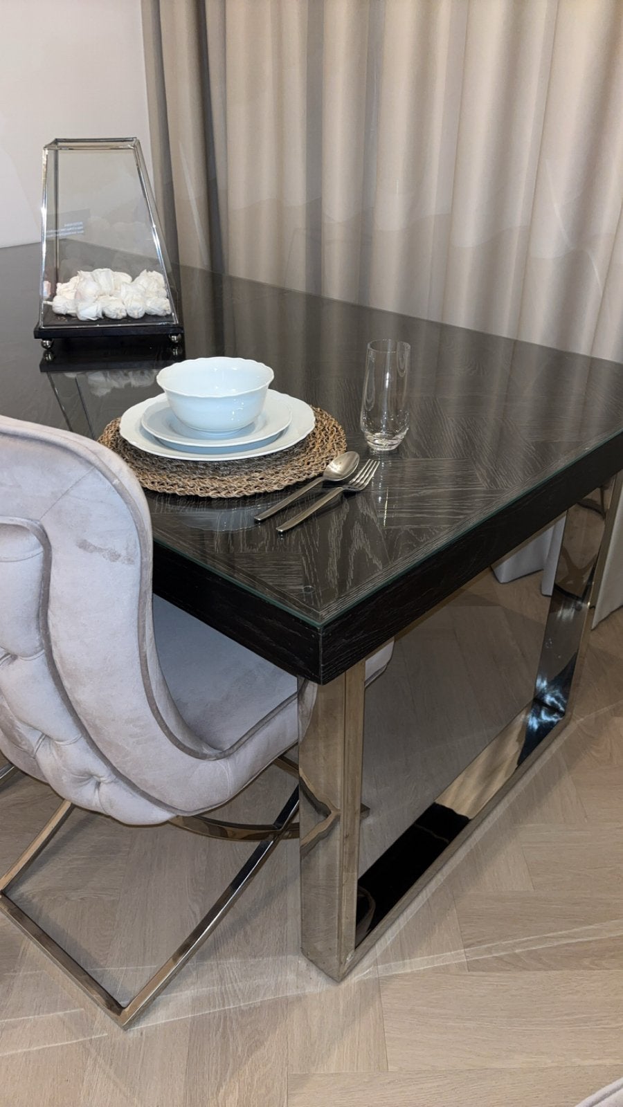 Uitschuifbare eettafel Richmond Blackbone met glasplaat, Ophalen, 50 tot 100 cm, 150 tot 200 cm, Rechthoekig