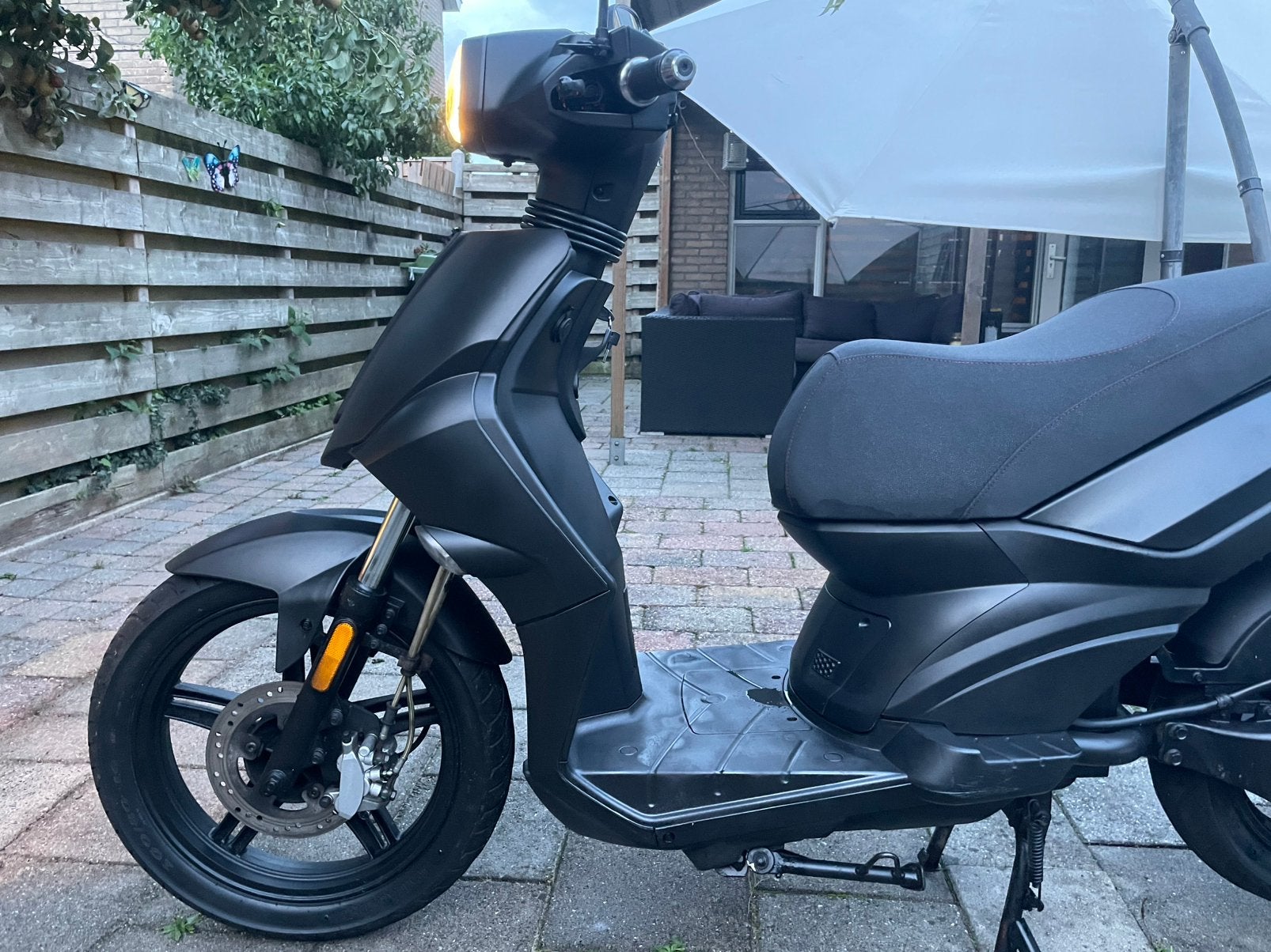 Te koop niponia f3, Fietsen en Brommers, Ophalen, Maximaal 45 km/u, Elektrisch, Zo goed als nieuw