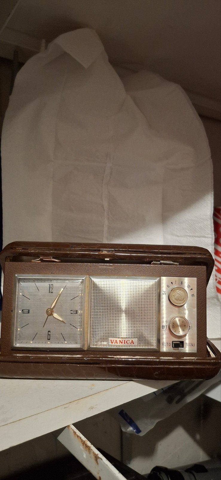 Oude radio met klok, Ophalen of Verzenden