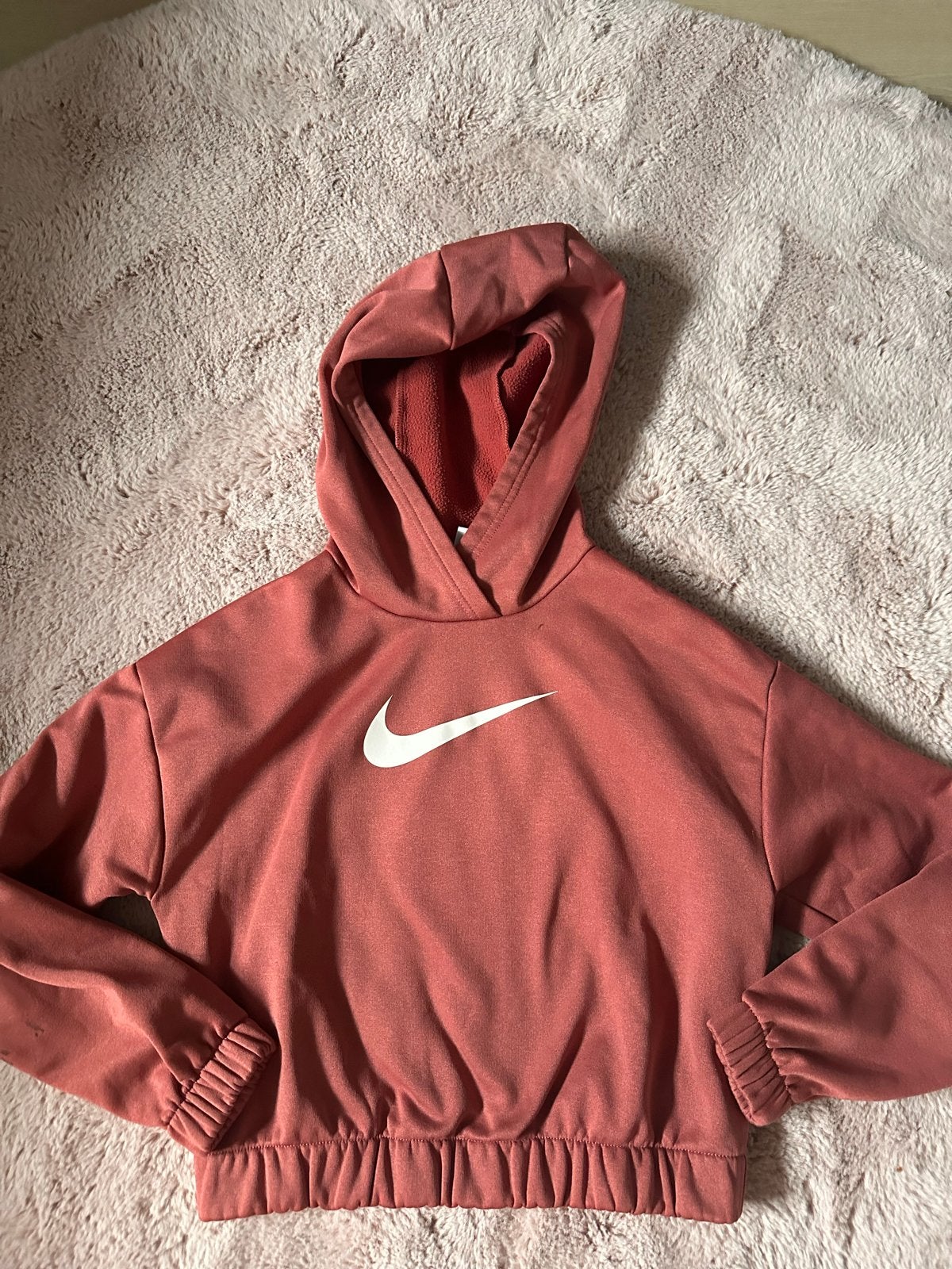 NIKE | Therma-FIT Hoodie | Maat M (137-146 cm), Ophalen of Verzenden, Zo goed als nieuw, Meisje, Trui of Vest
