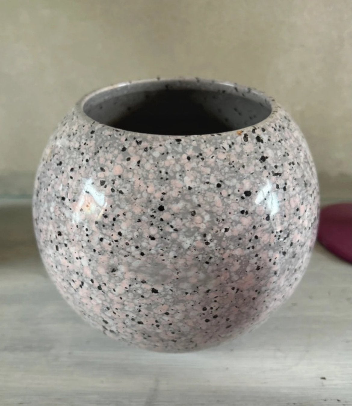 Royal Bolvaas - Pastel Roze/Grijs Graniet Look, Antiek en Kunst, Ophalen of Verzenden