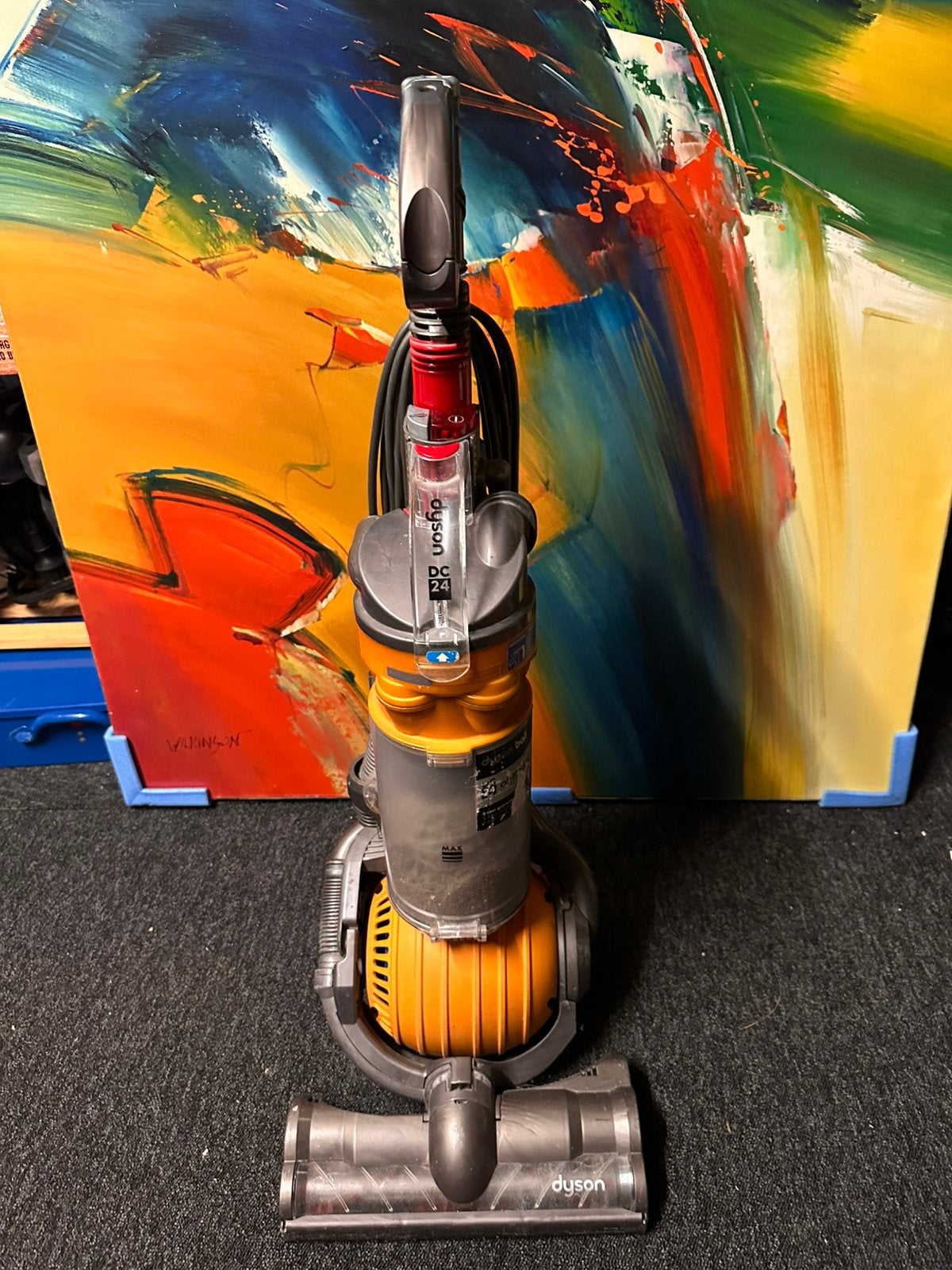 Dyson stofzuiger DC 24, Witgoed en Apparatuur, Stofzuigers, Ophalen, Gebruikt, Dyson, Geschikt voor harde vloeren