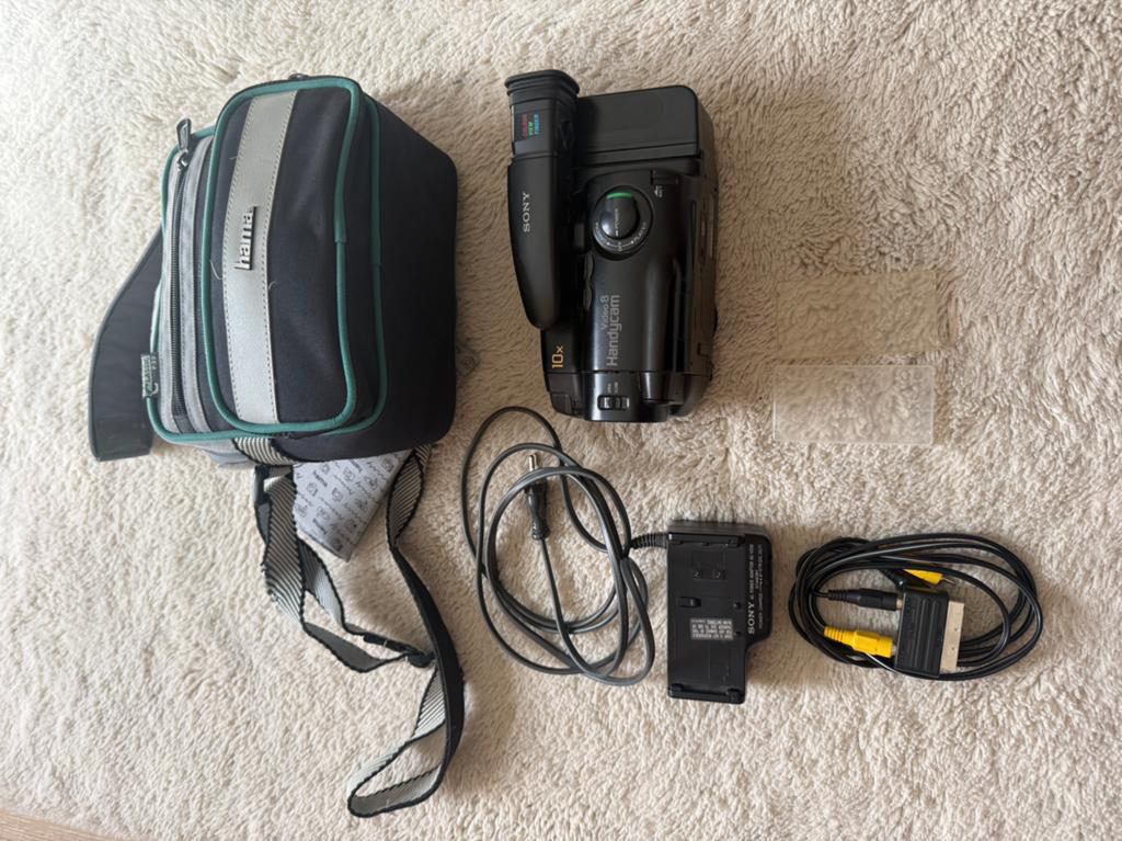 Sony CCD-TR450E Video 8 Handycam met accessoires, Audio, Tv en Foto, Videocamera's Digitaal, Gebruikt, Overige soorten, Ophalen of Verzenden