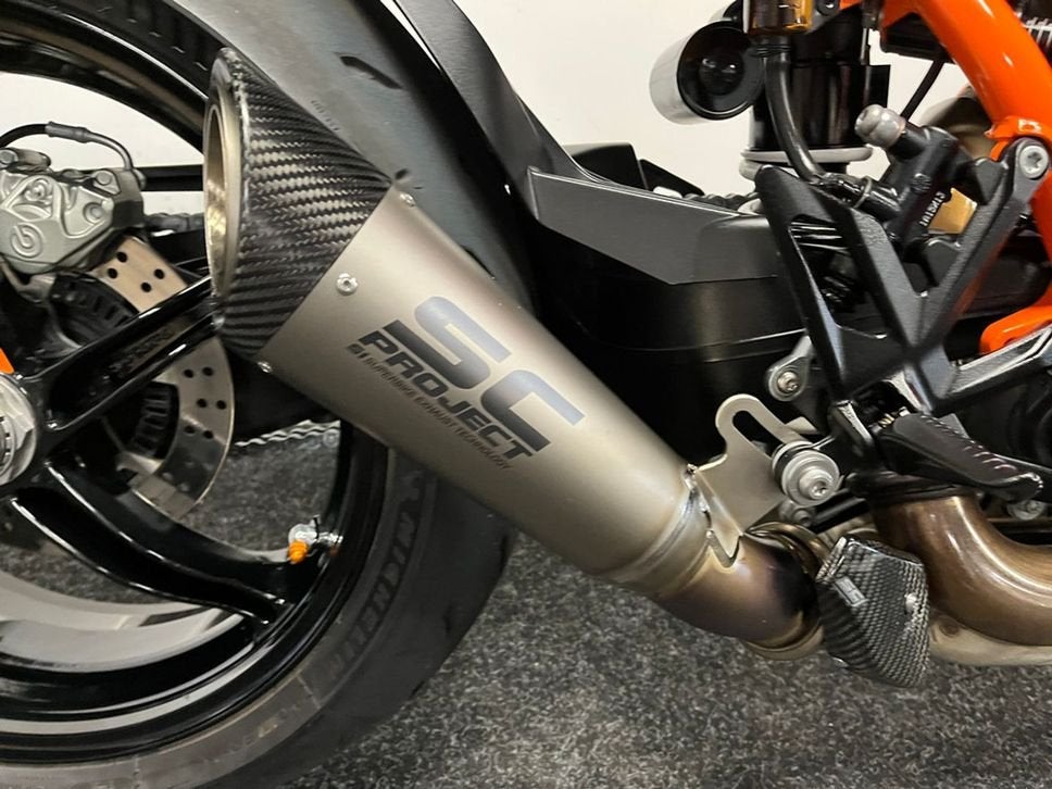 KTM 1290 SUPER DUKE R (bj 2021), 2 cilinders, KTM, Bedrijf, Onbekend