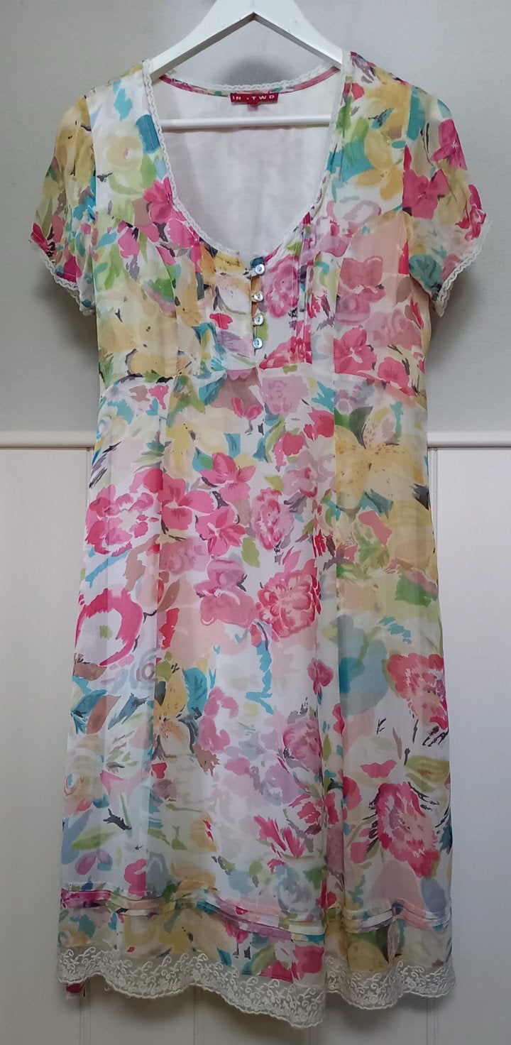 Zomerjurk bloemprint In.Two, Ophalen of Verzenden, Zo goed als nieuw, Maat 36 (S)