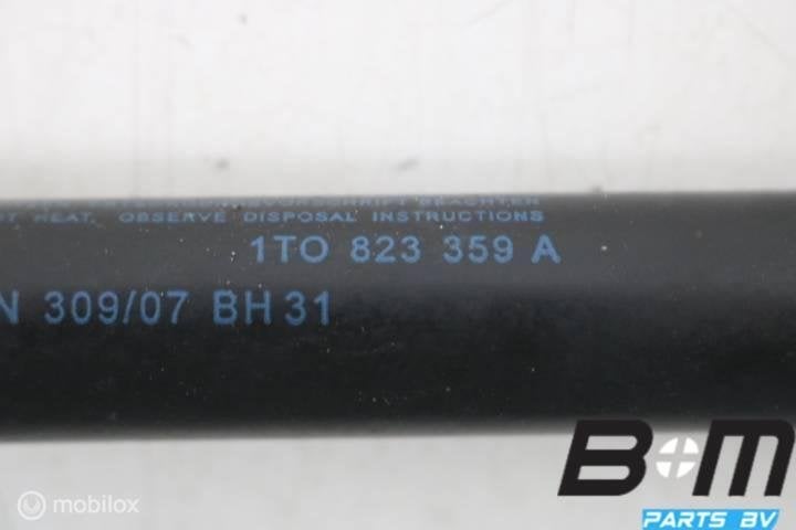 Gasdrukveer motorkap VW Caddy 2K Life 1T0823359A, Gebruikt