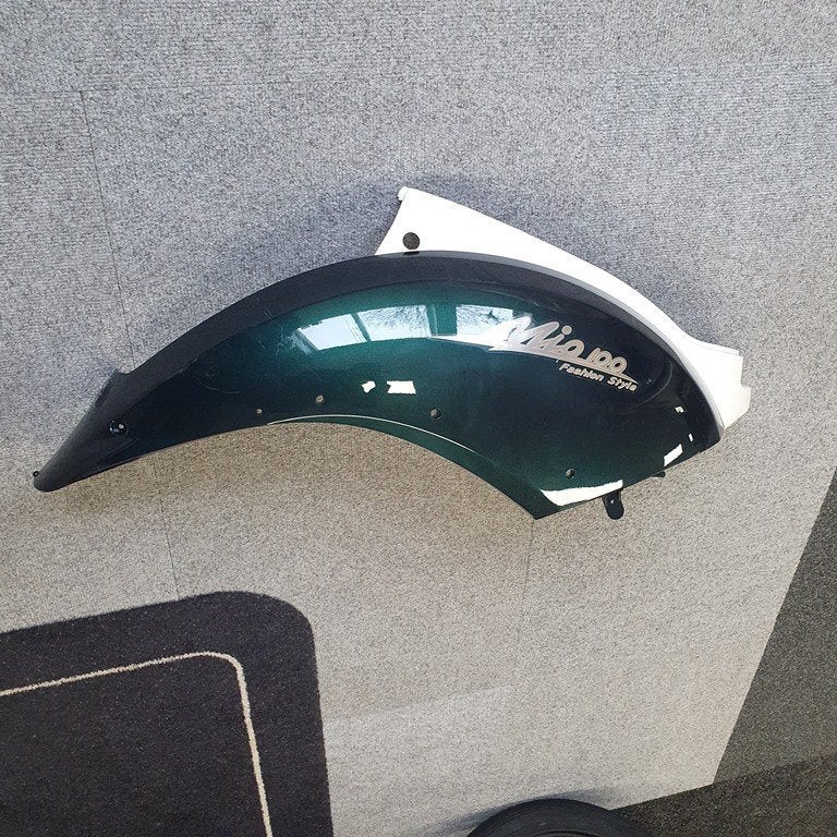 Rechter Zijkap Sym Mio 50 groen rechts kappen kap origineel, Ophalen of Verzenden, Nieuw, Kap, SYM