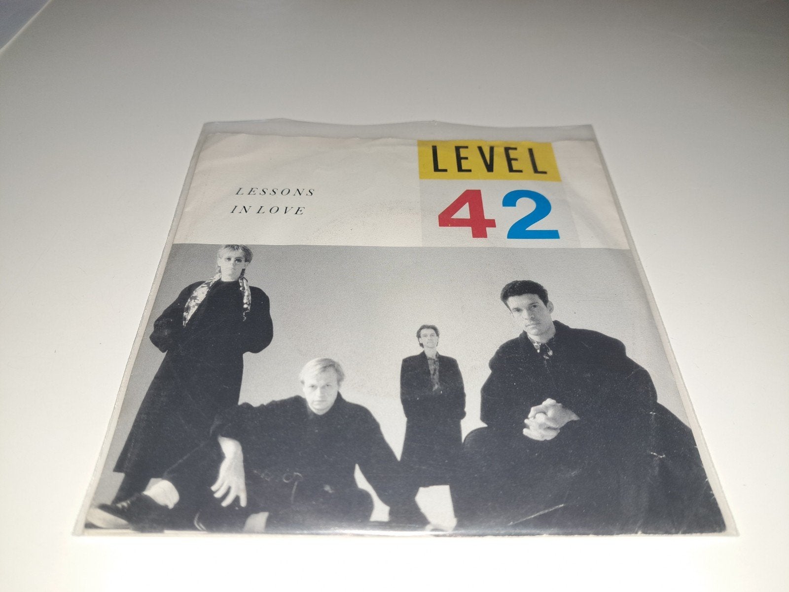 7" Level 42 : Lessons in love, Ophalen of Verzenden, Gebruikt, Pop