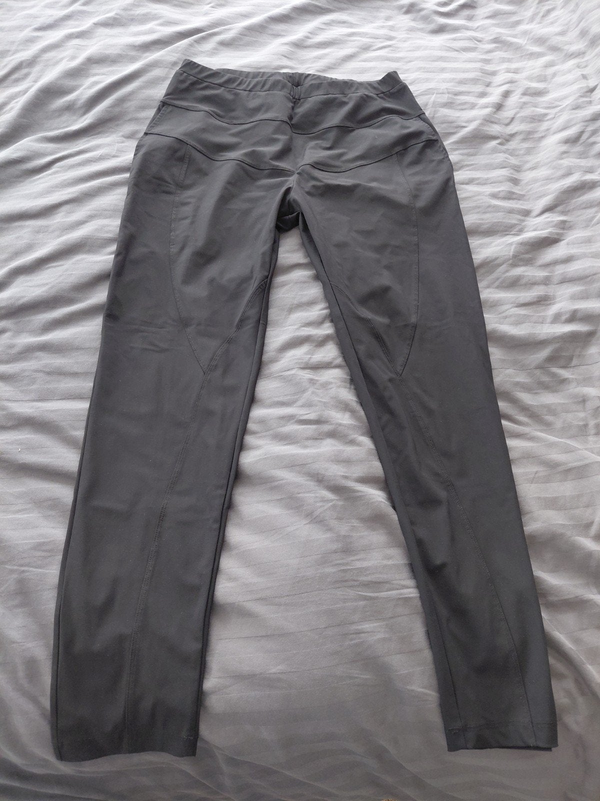 Te Koop: PLUS BASICS Broek (Jogger), mt. 44. Zwart., Kleding | Dames, Plus Basics, Zwart, Ophalen of Verzenden, Zo goed als nieuw