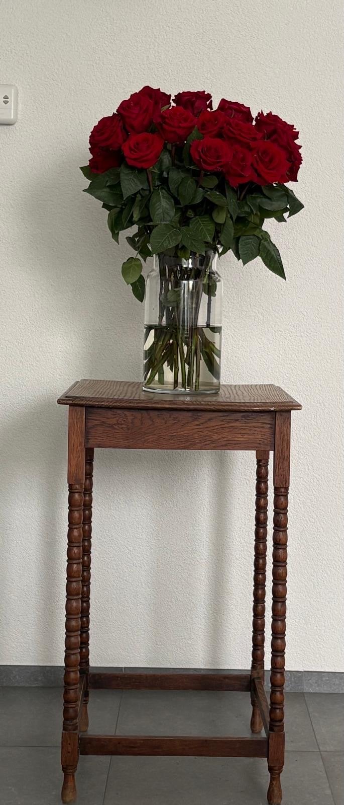 Antieke houten bijzettafel met gedraaide poten, Antiek en Kunst, Ophalen