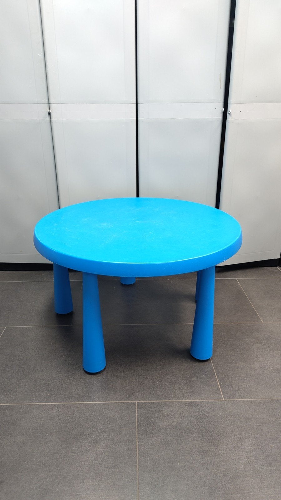 Blauwe kindertafel, Ophalen, Gebruikt, Tafel(s)