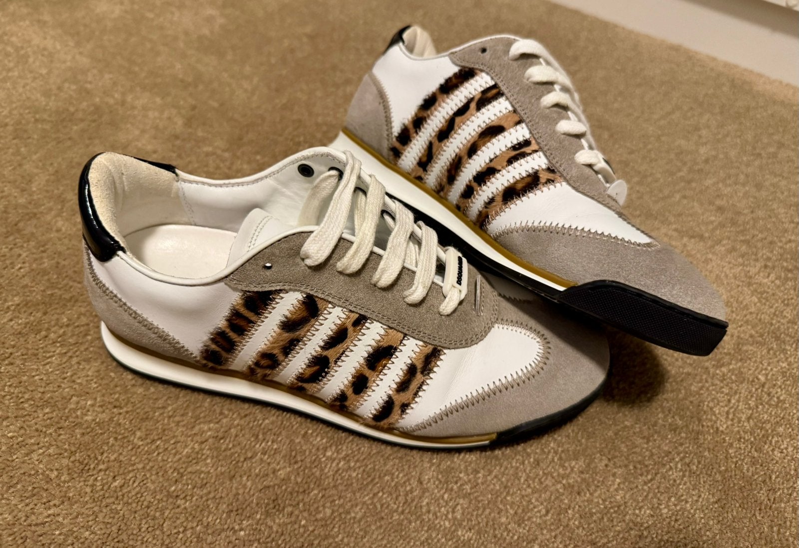 Te koop: Dsquared damessneakers, Ophalen of Verzenden, Zo goed als nieuw