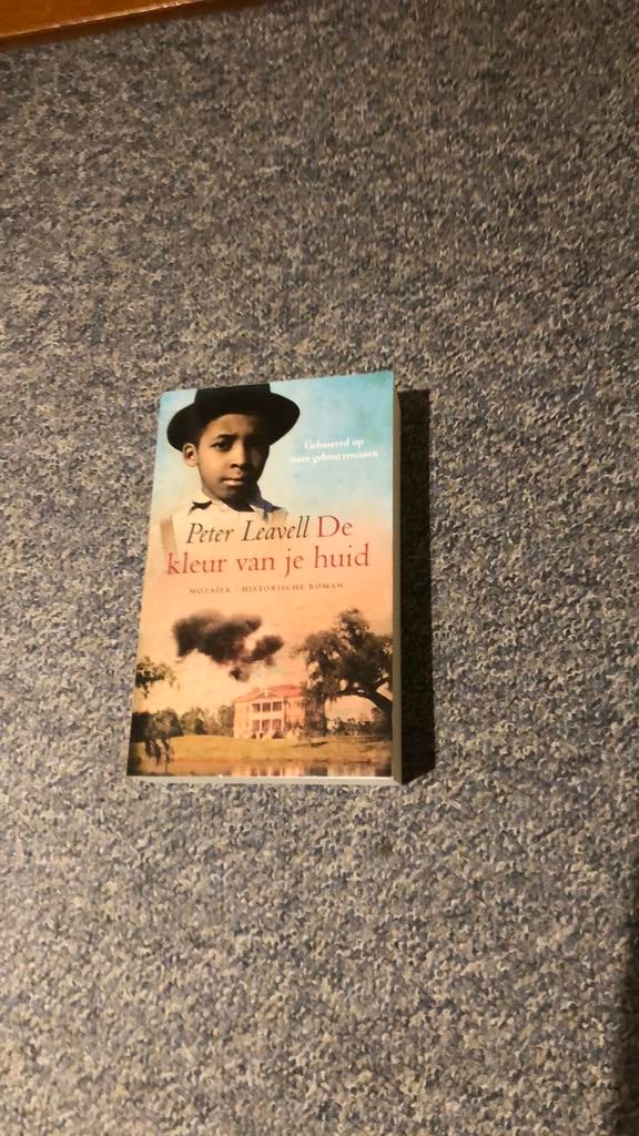 1 boek Peter Leavell., Ophalen, Zo goed als nieuw