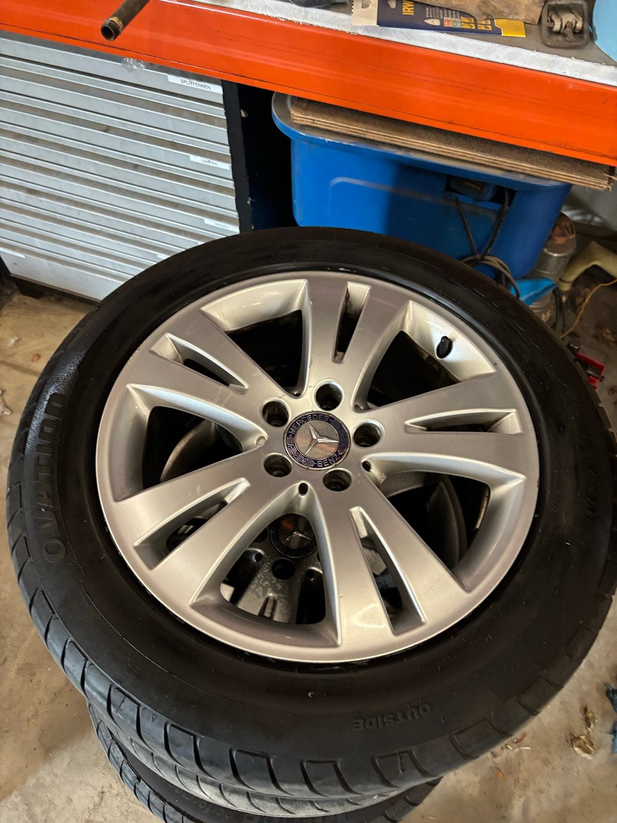 Mercedes benz Vito Orgineel 17inch velgen + banden!, Auto-onderdelen, Banden en Velgen, Ophalen, Bestelwagen, Banden en Velgen