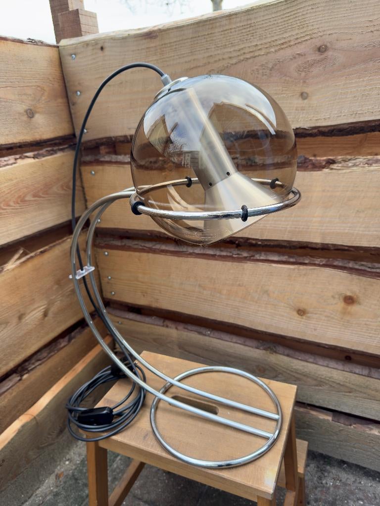 Vintage vloerlampen | Gepo | Raak | Anvia | Herda | Dijkstra, Huis en Inrichting, Zo goed als nieuw, Vintage | Design | Bollamp | Vloerlamp | 1970| Lamp | Booglamp