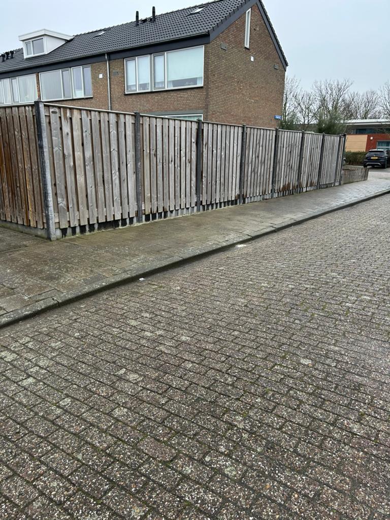 Houten schutting met poort, Minder dan 3 meter, Ophalen of Verzenden, Hout, 1 tot 2 meter