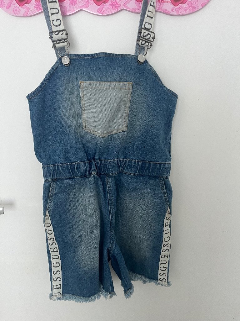 Leuke guess tuinbroek, Kinderen en Baby's, Kinderkleding | Maat 140, Broek, Verzenden, Meisje, Guess