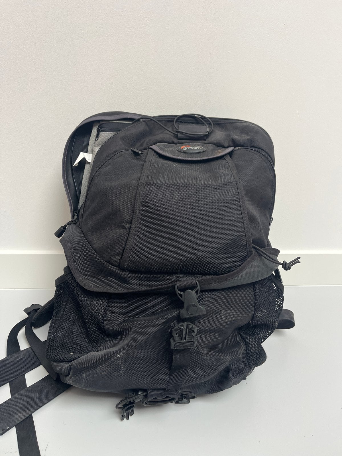 Lowepro Rover AW II Fotorugzak - Gebruikt, Rugtas, Gevoerd, Ophalen of Verzenden, Zwart