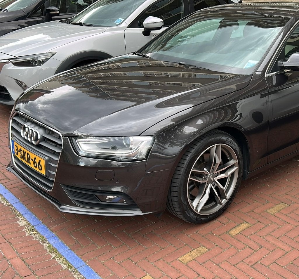 Audi A4 1.8 Limousine E Edition S line leer Lavagrijs., Voorwielaandrijving, Euro 6, 4 cilinders, A4
