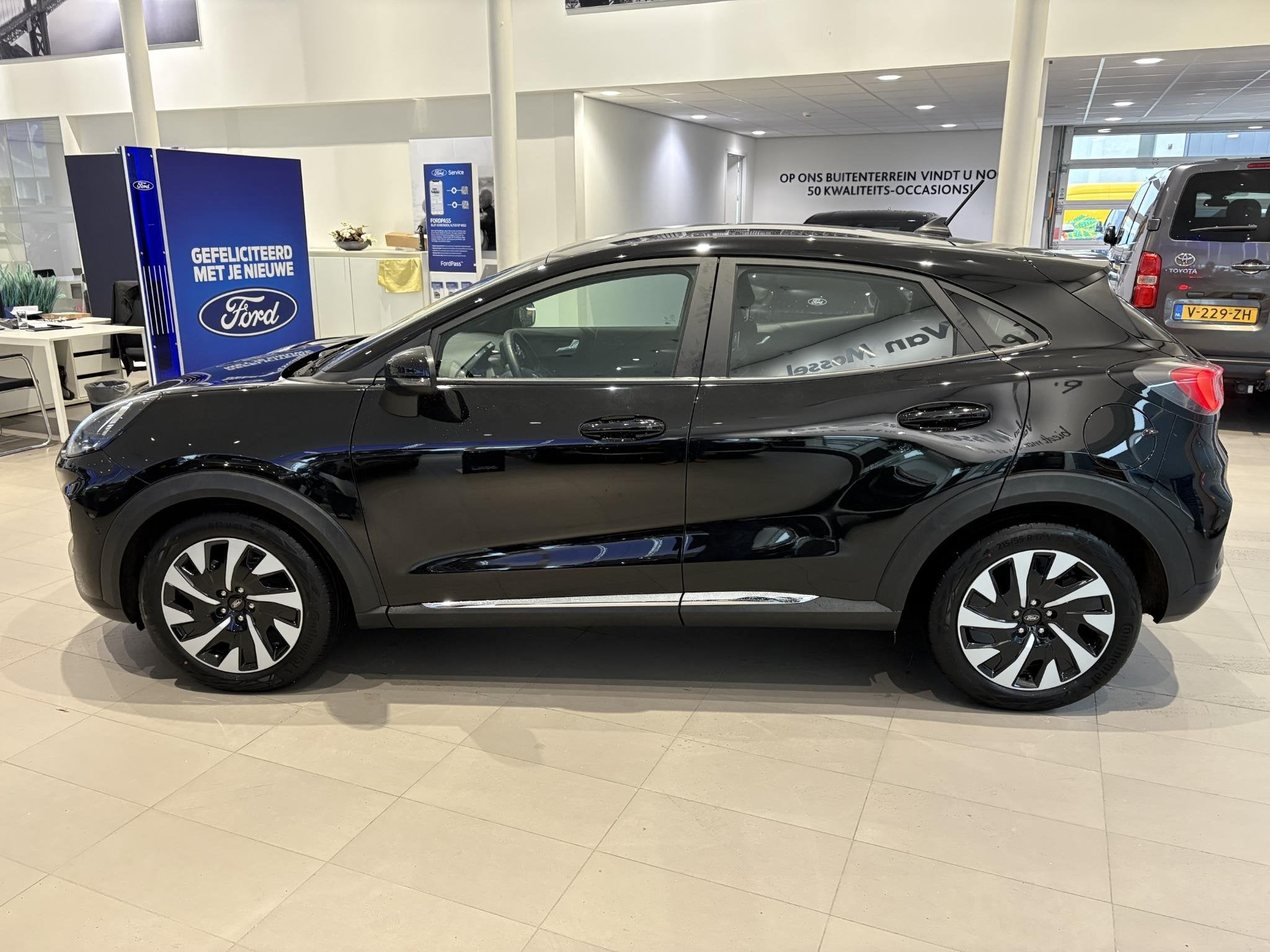 Ford Puma 1.0 EcoBoost Hybrid Titanium CRUISE | STOEL - STUU, Auto's, Voorwielaandrijving, 12 maanden, Euro 6, Zwart