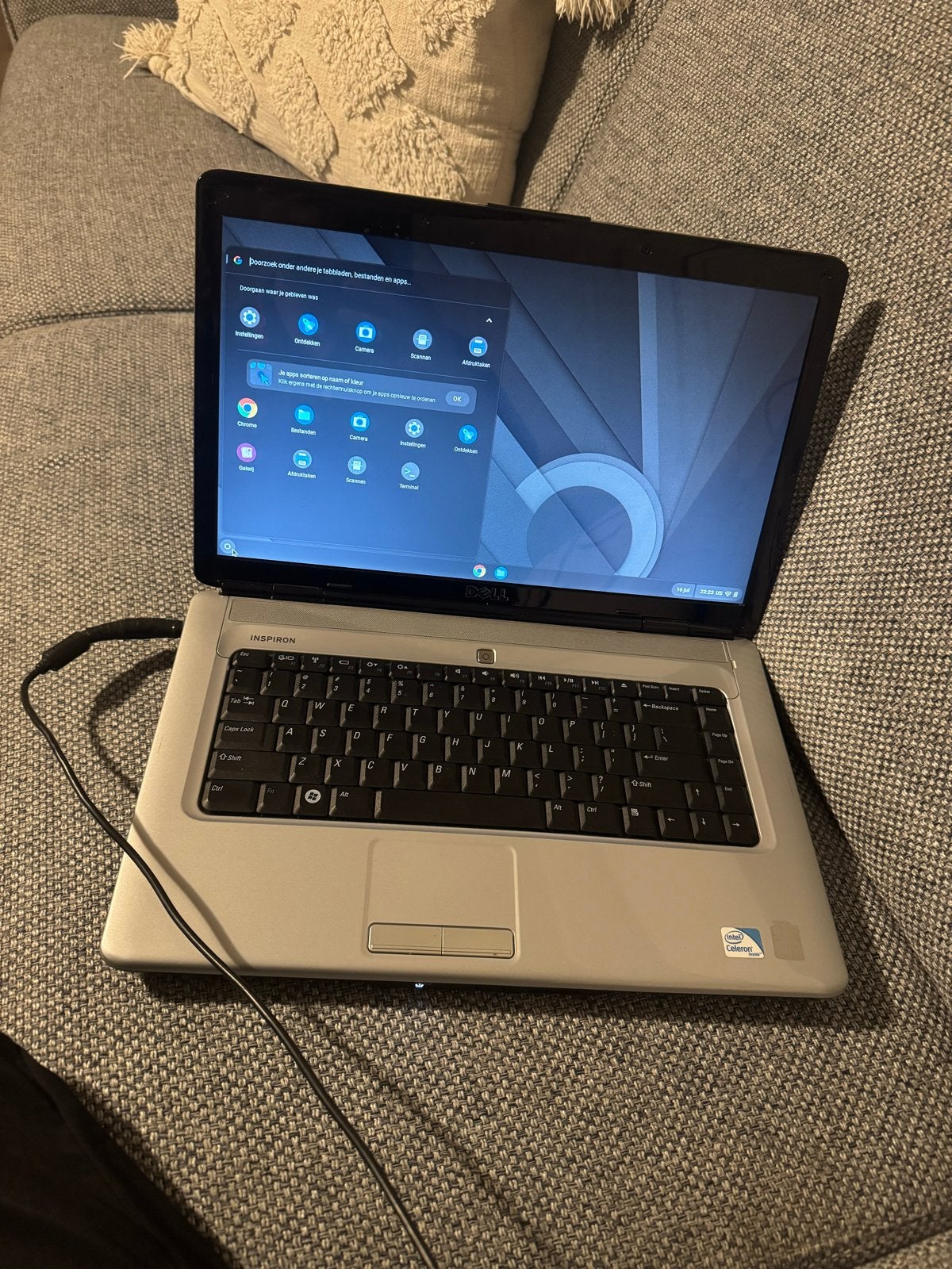 3 oude laptops: 2 werkend, 1 voor onderdelen (Dell, Asus, Ac, Ophalen, Gebruikt