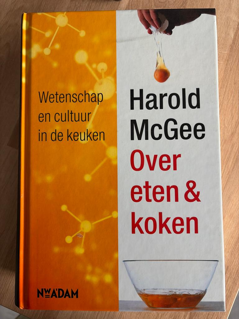 Harold McGee - Over eten & koken, Boeken, Harold McGee, Overige typen, Ophalen of Verzenden, Zo goed als nieuw