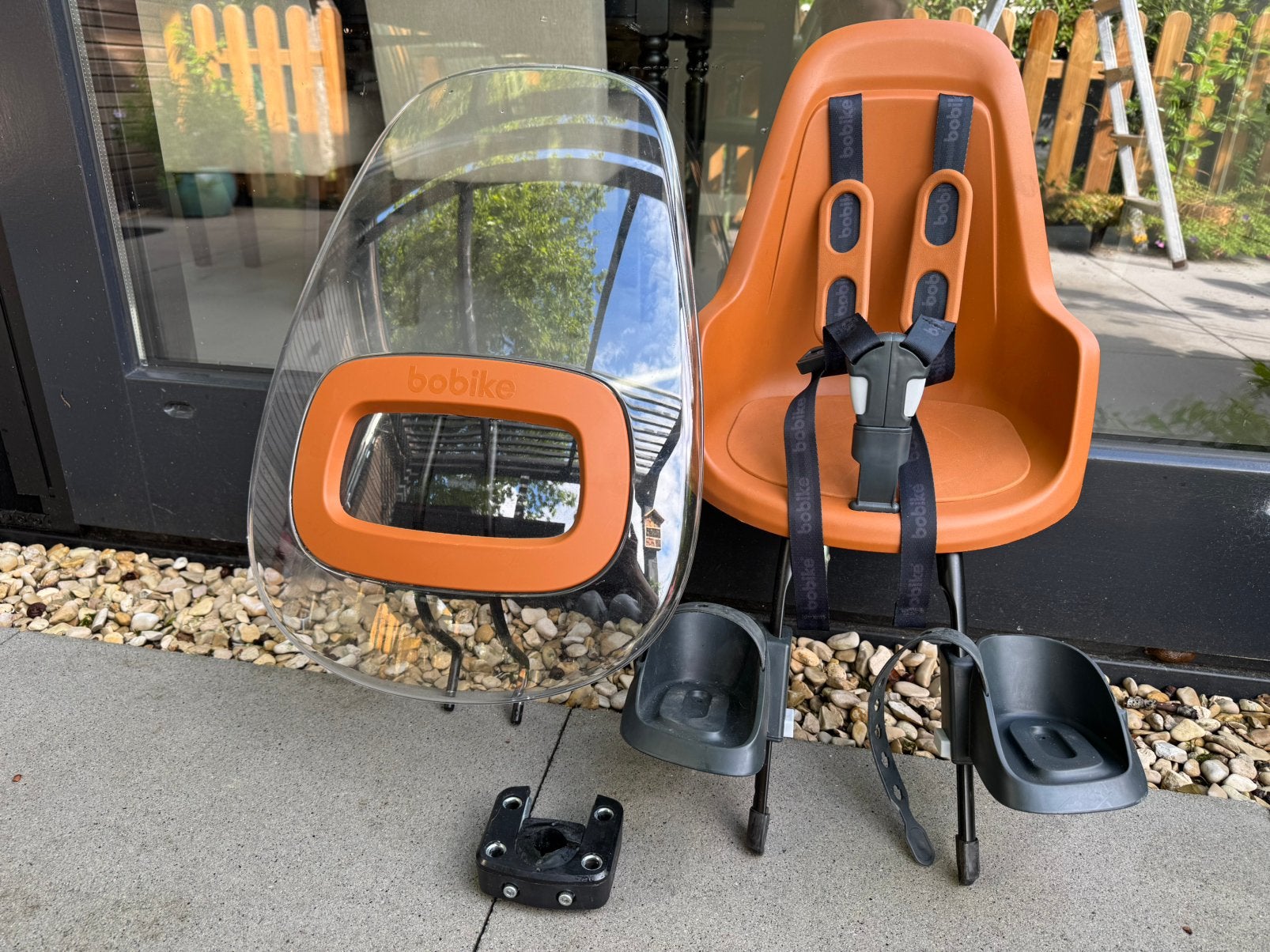 Bobike Mini One fietsstoel met windscherm, Fietsen en Brommers, Ophalen, Voetsteuntjes, Zo goed als nieuw, Voorzitje