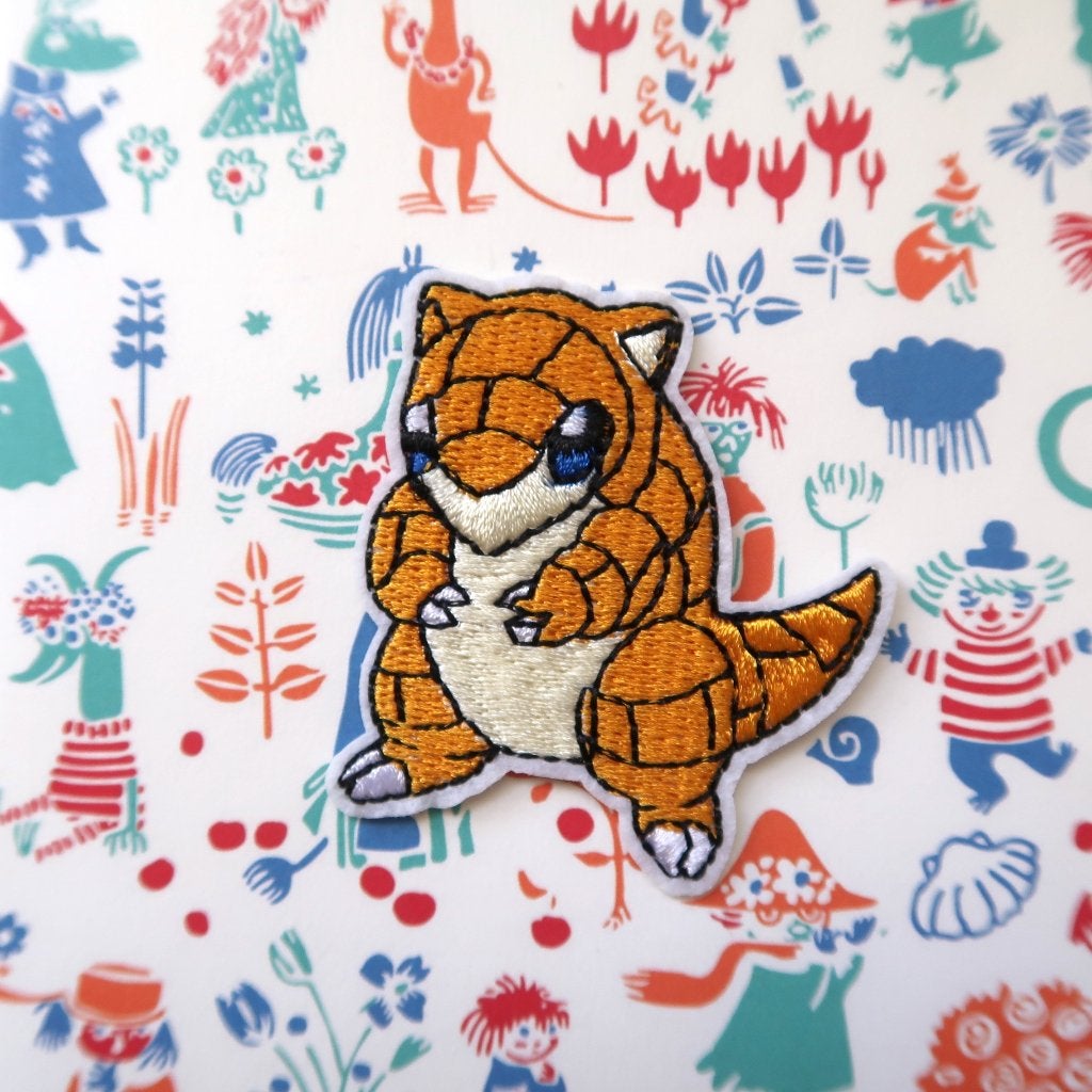 Pokemon Sandshrew opstrijkplaatje patch badge embleem applic, Hobby en Vrije tijd, Verzenden, Nieuw, Overige applicaties