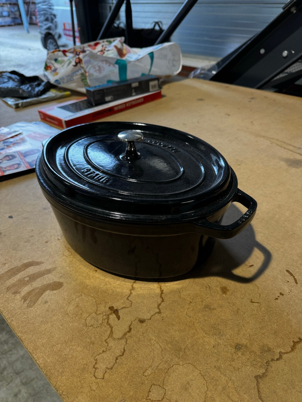 Staub La Cocotte Gietijzeren Braadpan - Zwart, 33 cm, Ophalen, Met deksel, Zo goed als nieuw, Braadpan