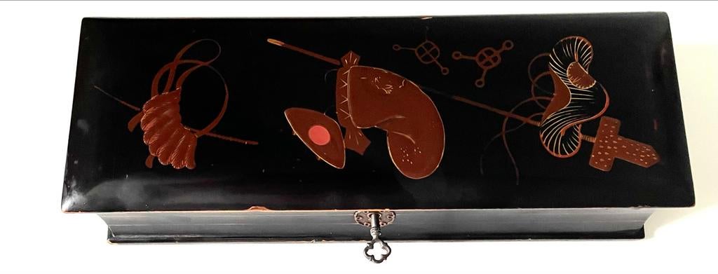 Antieke Japanse Lakdoos met Sleutel - Elegante Decoratie, Antiek en Kunst, Antiek | Overige Antiek, Ophalen of Verzenden