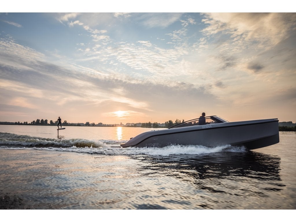 Rand Leisure 28 occ.met groot zonnedek, Gebruikt, Binnenboordmotor, 8 m, 200 pk of meer