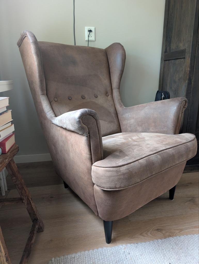 Twee strandmon fauteuil Ikea, bruin suède, Huis en Inrichting, Ophalen, Gebruikt, 75 tot 100 cm, 50 tot 75 cm