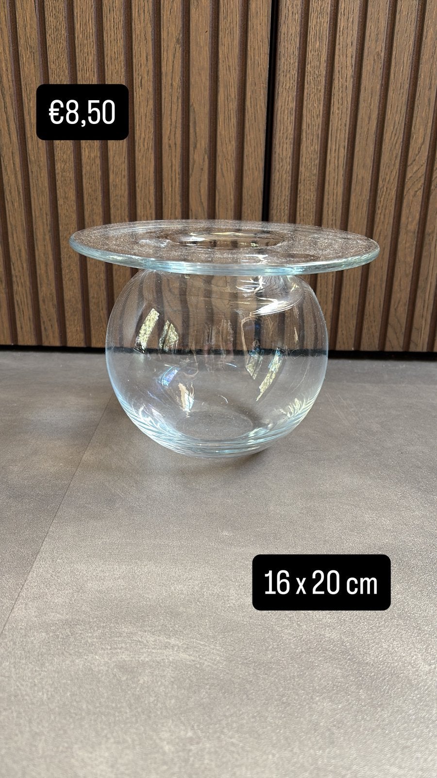 Mooie glazen decoratieve vaas met een ronde glazen bol, Ophalen of Verzenden