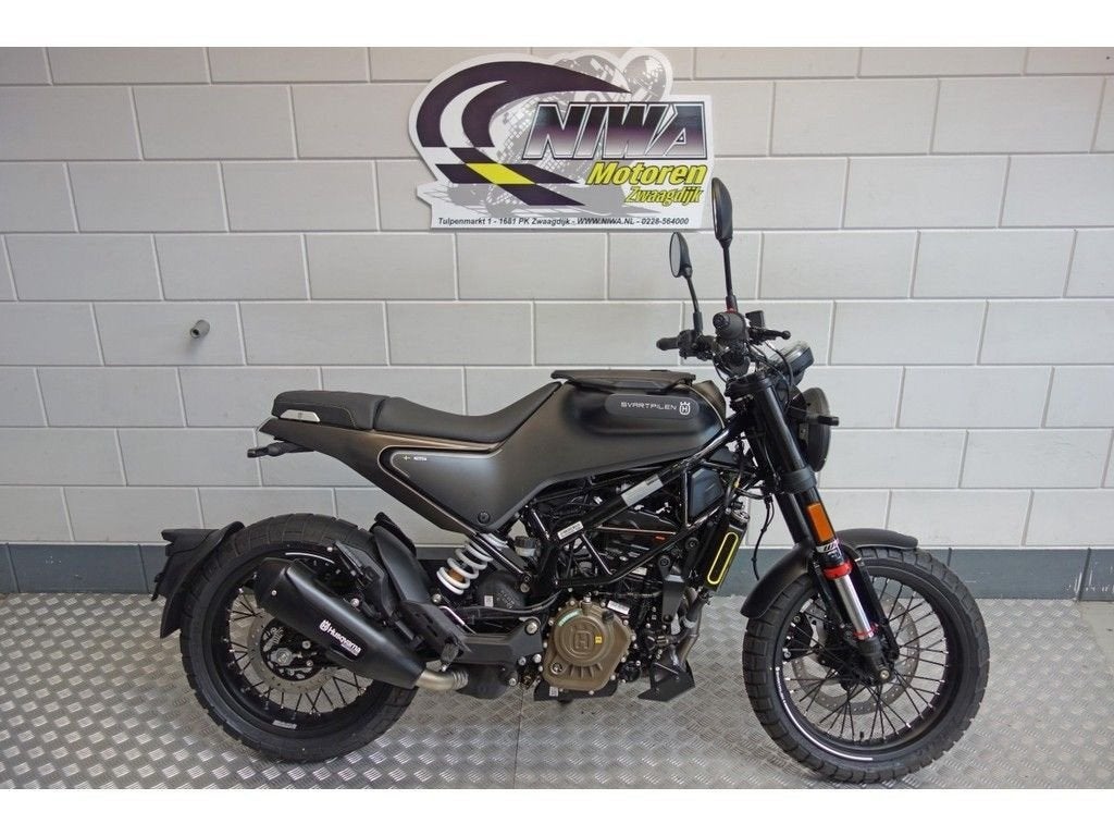 Husqvarna Svartpilen 125, 125 cc, 11 kW of minder, Handgeschakeld, LED Verlichting