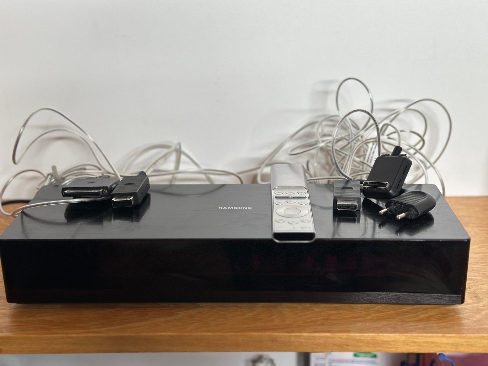 Samsung One Connect Box SCC1001R met 2 kabels, Ophalen of Verzenden, Gebruikt