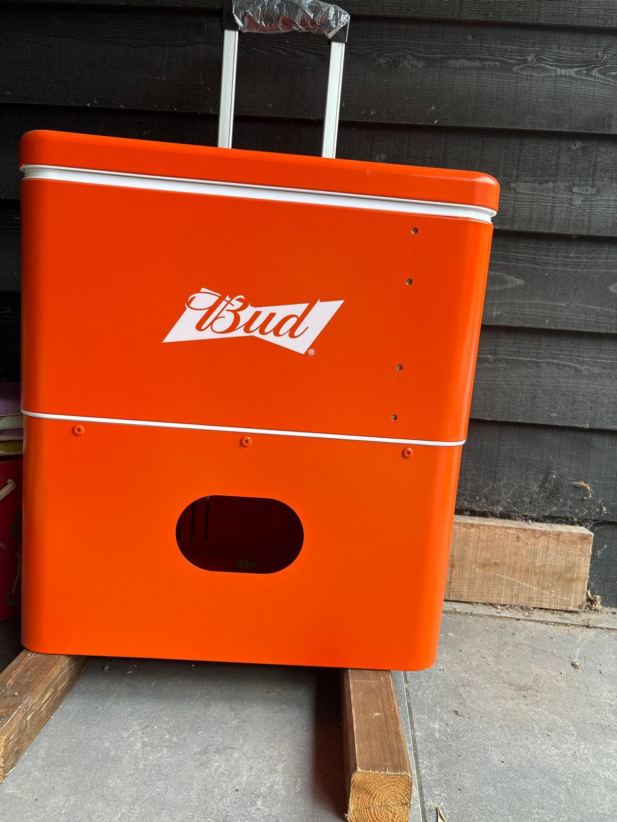 Budweiser Beamer met projectiescherm en koelbox, Ophalen of Verzenden, Nieuw, LED, Overige resoluties