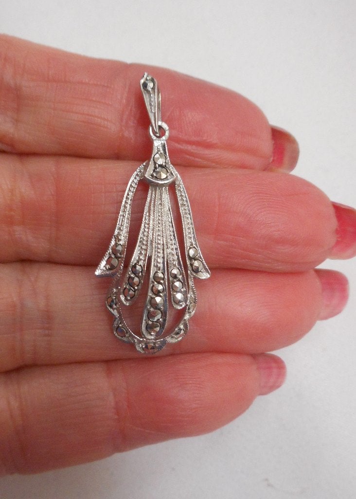 Zilveren vintage hanger met markasiet nr.299