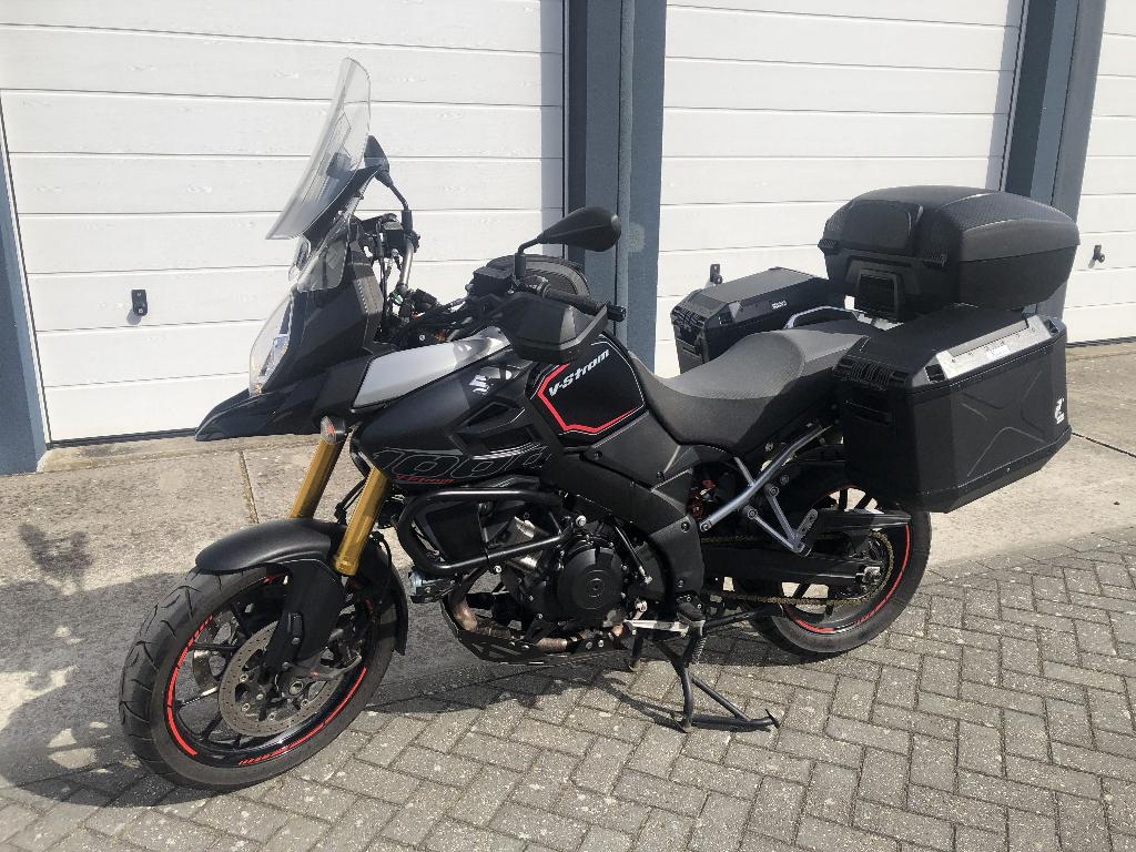 Suzuki Vstrom 2014 full options 36 dKM, 2 cilinders, Motorrijbewijs A, Particulier, Toermotor